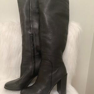 Kenneth Cole Black Leather knee high boots size 7m